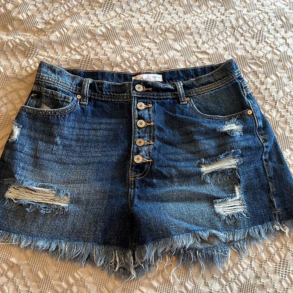 Size 30 women’s Jean KanCan shorts